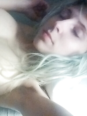 Posting My Nudes Here Instead Of Sending Them To My Ex